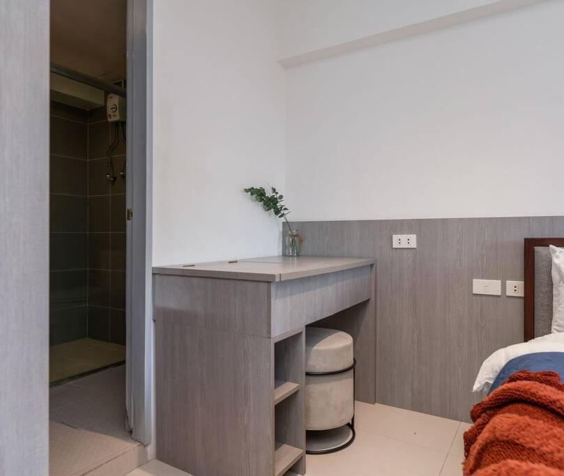 Airport Express Hostel E-527, 2 Minutes To Airport,Fast Wifi, Free Netflix Μακτάν Εξωτερικό φωτογραφία