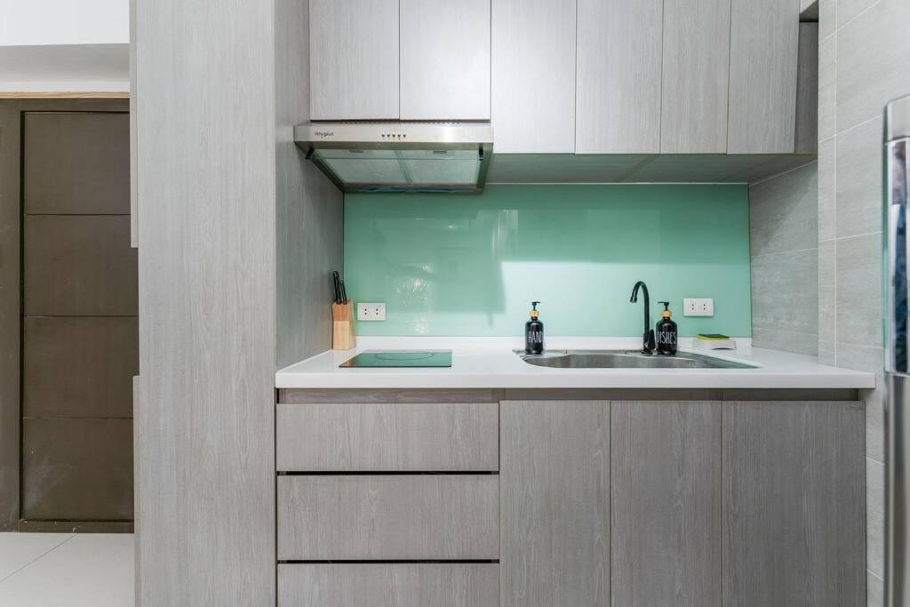 Airport Express Hostel E-527, 2 Minutes To Airport,Fast Wifi, Free Netflix Μακτάν Εξωτερικό φωτογραφία