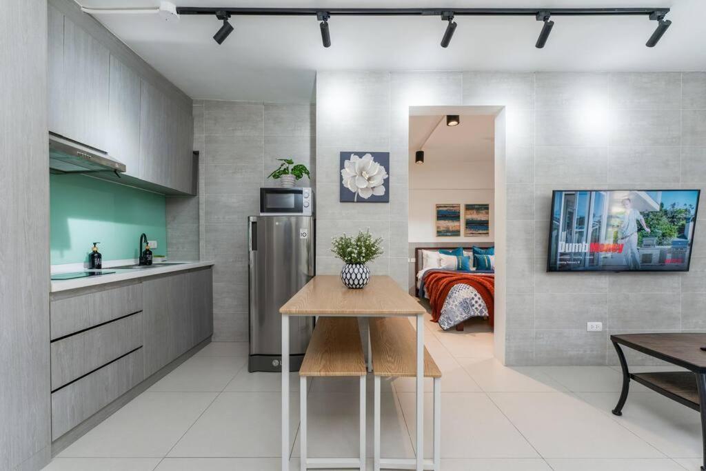 Airport Express Hostel E-527, 2 Minutes To Airport,Fast Wifi, Free Netflix Μακτάν Εξωτερικό φωτογραφία